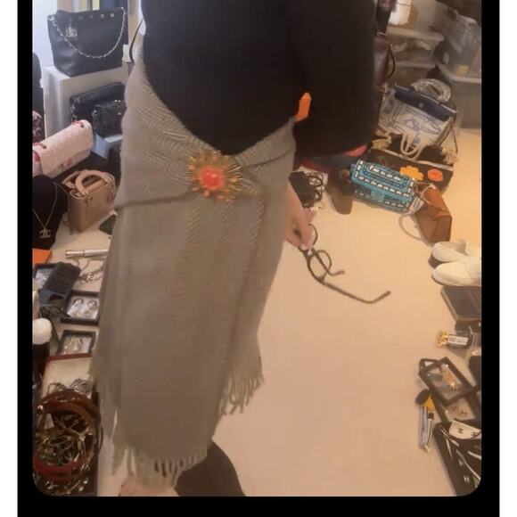 Yves Saint Laurent Wool Square Wrap Scarf Brown Taupe Gray Herringbone Fringe - Picture 6 of 6